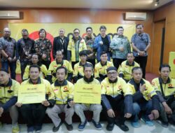 Wamenaker Serahkan BHR untuk Driver Maxim, Bentuk Keberpihakan Negara