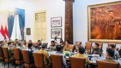 Menko Airlangga melaporkan hasil negosiasi tarif AS kepada Presiden Prabowo Subianto.