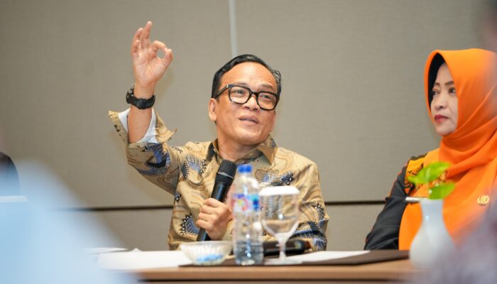 Profil Immanuel Ebenezer: Aktivis Demokrasi yang Kini Jadi Wamenaker