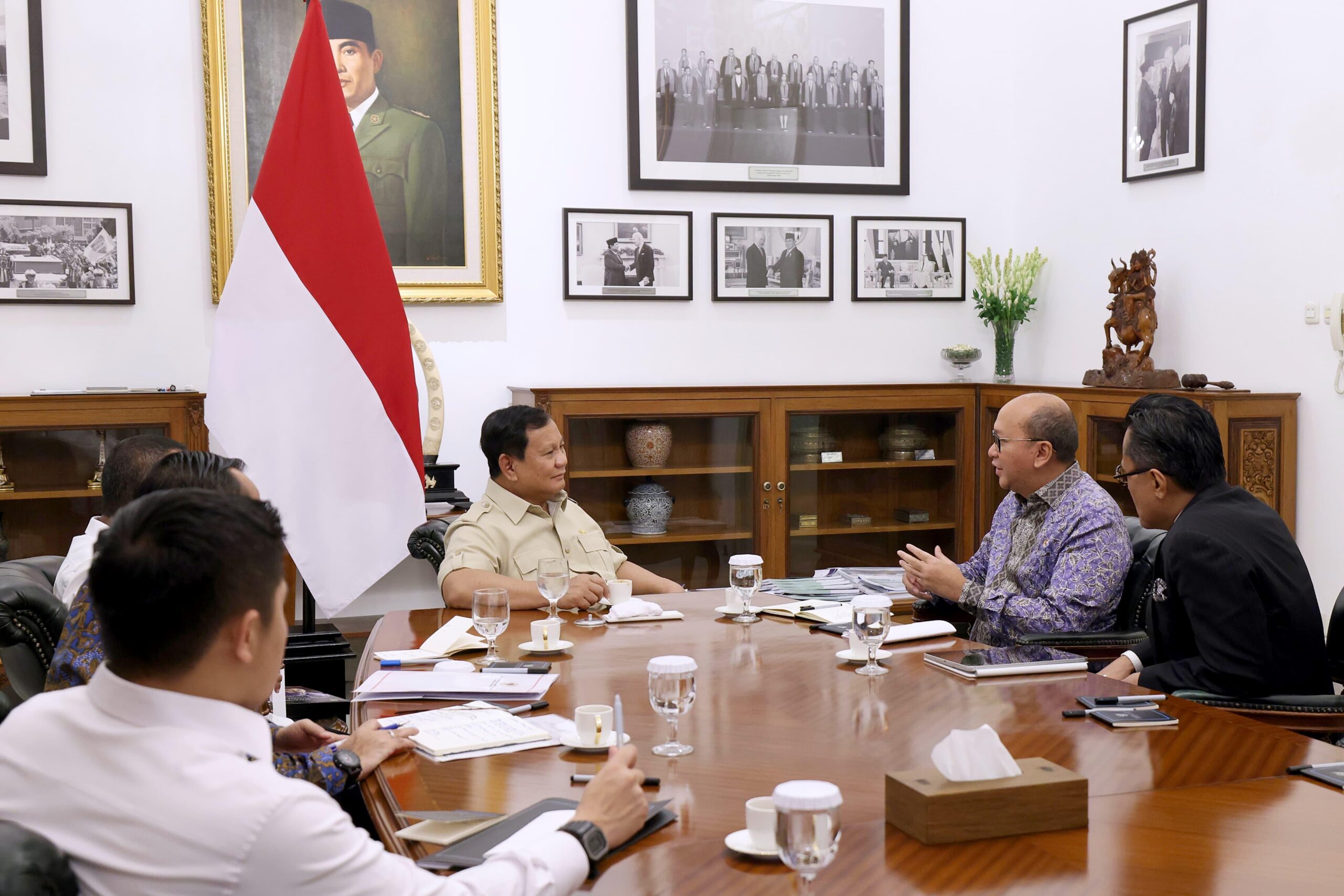 Prabowo Undang Danantara ke Istana: Diskusi Investasi Strategis dan Penguatan Tata Kelola