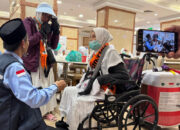 Menggali Empati dari Kisah Pendamping Jemaah Haji Lansia dan Disabilitas Menggali Empati dari Kisah Pendamping Jemaah Haji Lansia dan Disabilitas