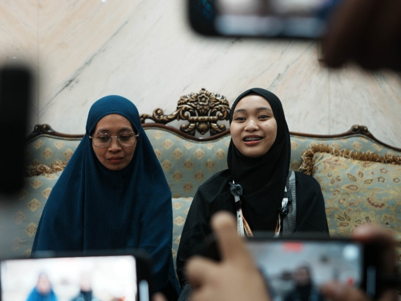 Zahrotun Ulin Nasroh: Jemaah Haji Termuda dari Pati, Jalani Wasiat Ayah Tercinta ke Tanah Suci