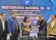 Penandatanganan MoU: Sinode Gereja dan Ditjen Bimas Kristen Gagas Penanaman 10.000 Pohon untuk Ekoteologi Penandatanganan MoU: Sinode Gereja dan Ditjen Bimas Kristen Gagas Penanaman 10.000 Pohon untuk Ekoteologi
