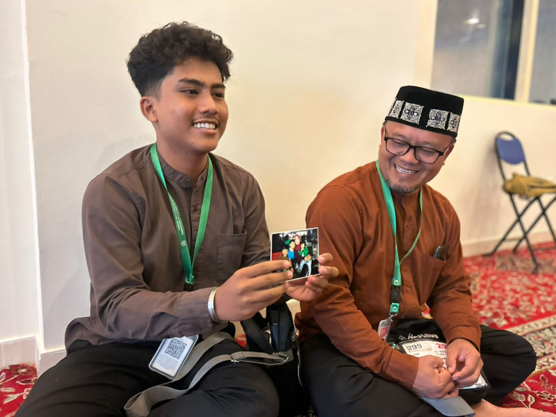 Jemaah Haji Termuda dari Aceh: Addin dan Kasih Sayang Sejati untuk Ibu