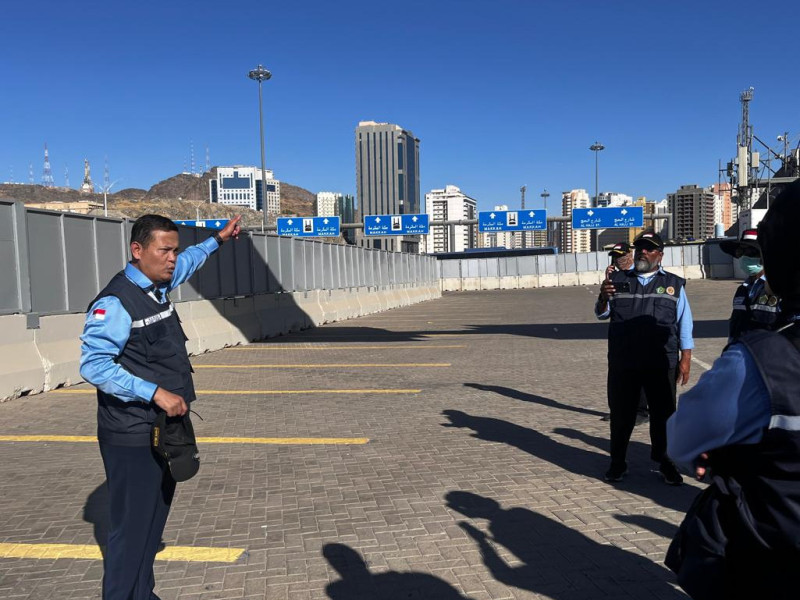 Tim MCR PPIH Arab Saudi Siap Melayani Jemaah Haji di Jamarat