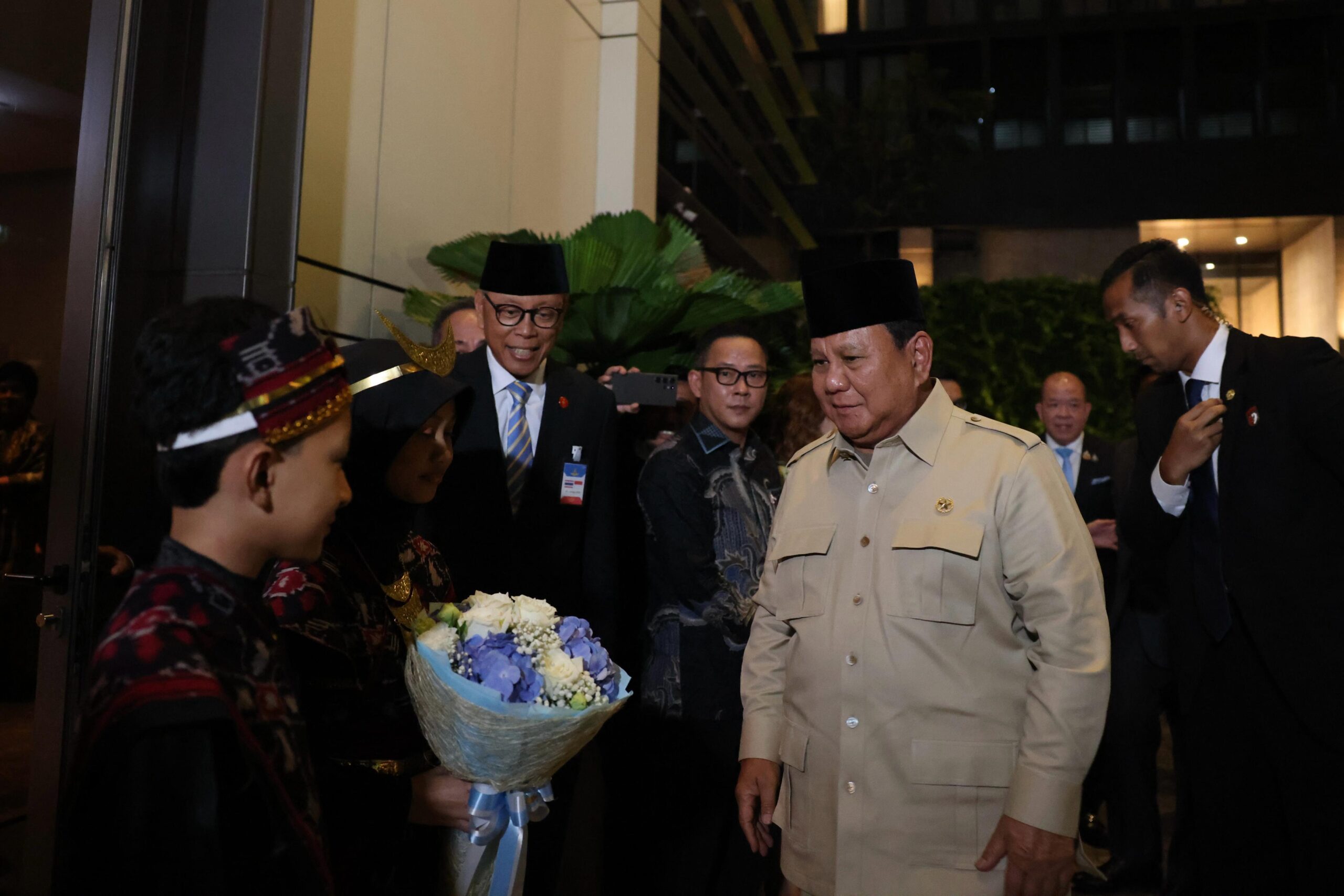 Keceriaan Diaspora Indonesia Sambut Kehadiran Presiden Prabowo di Bangkok