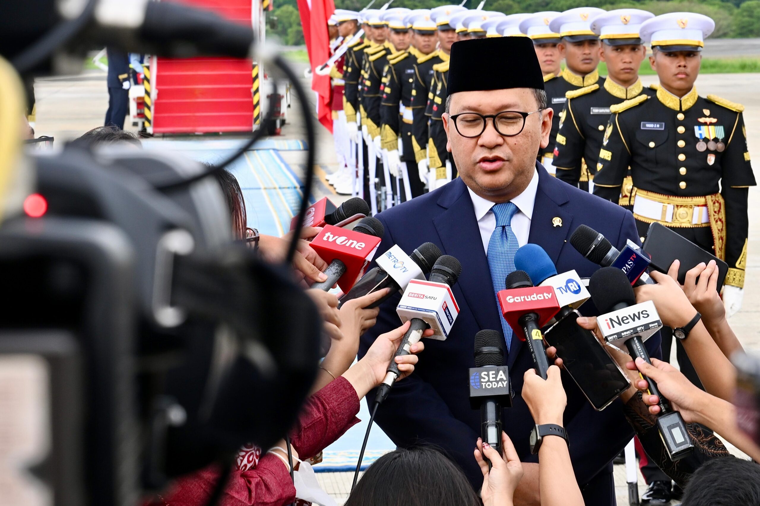 Perdana Menteri Li Qiang Tiba di Indonesia, Hubungan Ekonomi Indonesia-Tiongkok Diperkuat