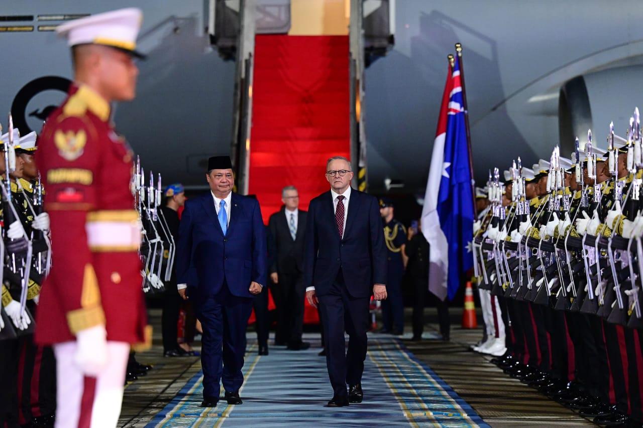 Kedatangan Perdana Menteri Albanese Tandai Awal Kunjungan Resmi Tiga Hari di Indonesia