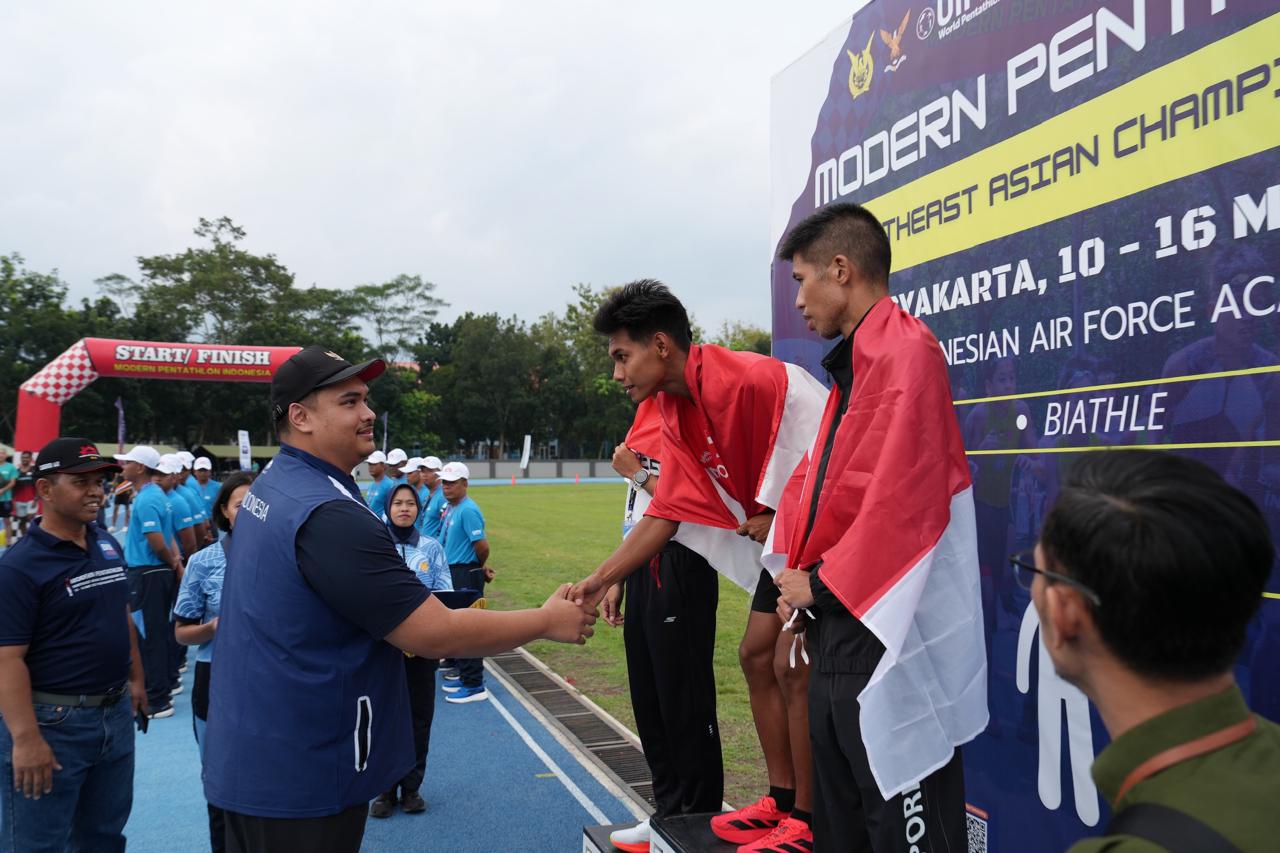 Menpora Dito Ucapkan Selamat pada Graha Rizky dan Salsabila Usai Raih Emas di MPSEA