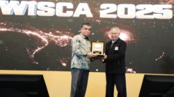 Menaker Yassierli saat menyampaikan pentingnya hubungan industrial untuk budaya K3 dalam acara WISCA 2025 di Jakarta