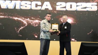 Menaker Yassierli saat menyampaikan pentingnya hubungan industrial untuk budaya K3 dalam acara WISCA 2025 di Jakarta