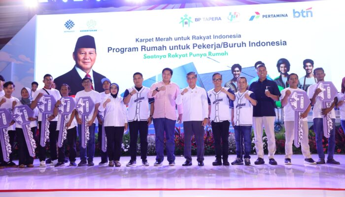 May Day 2025: Menaker Soroti Kolaborasi, Hubungan Industrial, dan Tantangan Pekerja Informal