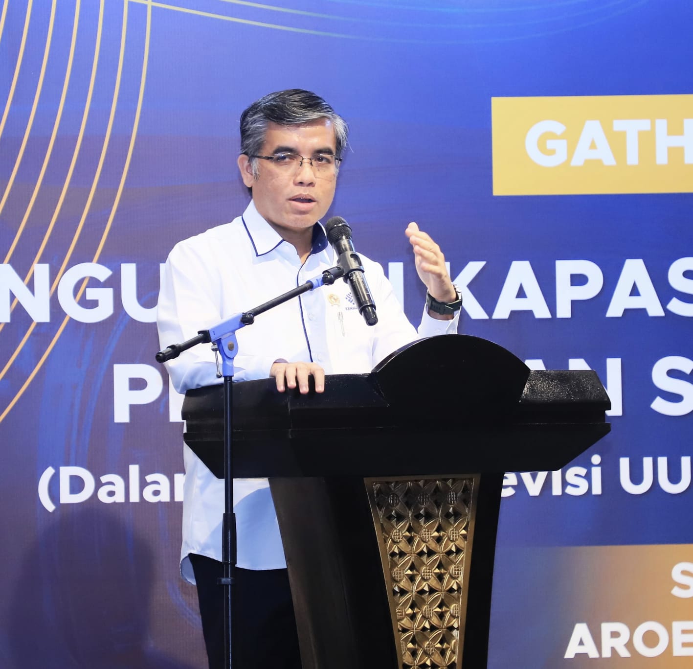 Menaker Yassierli menjelaskan kondisi lapangan kerja Indonesia 2025 dalam siaran pers Kemnaker