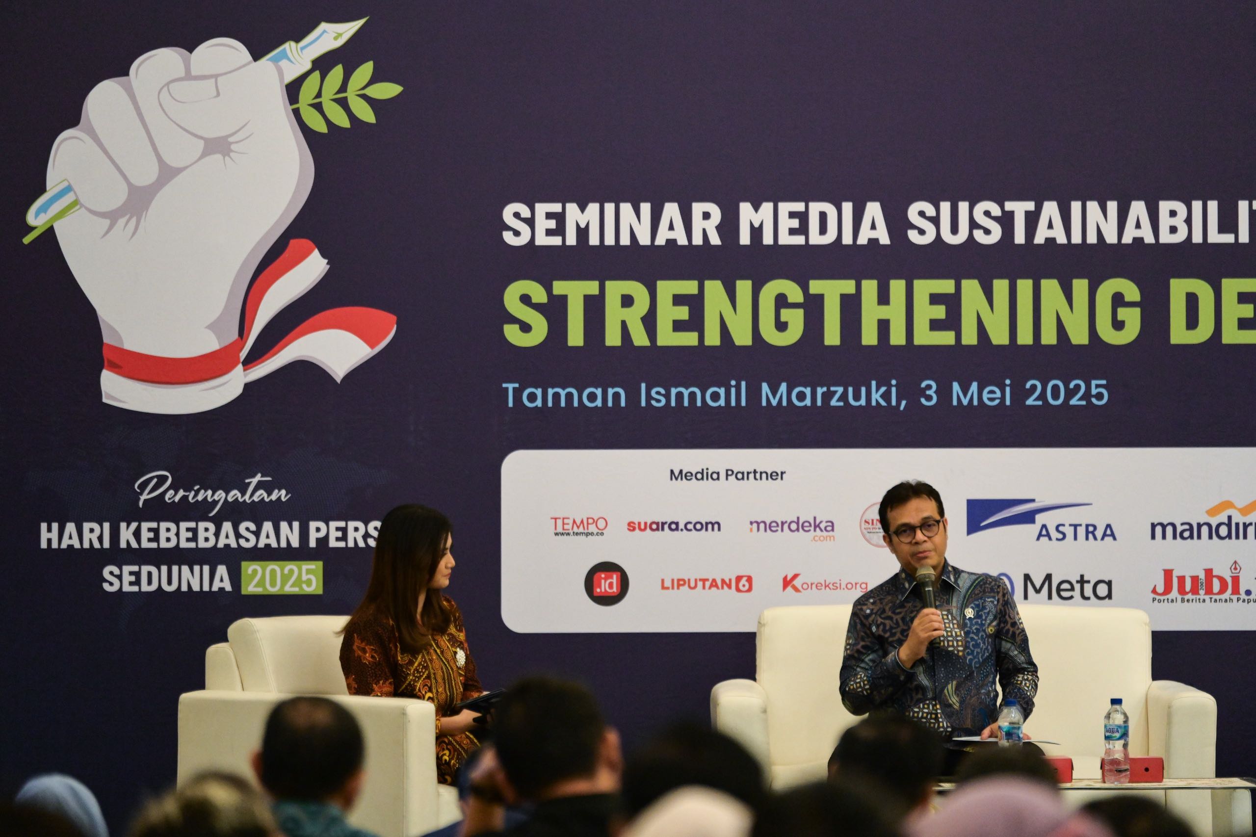 Nezar Patria dalam seminar Media Sustainability di Jakarta, Mei 2025