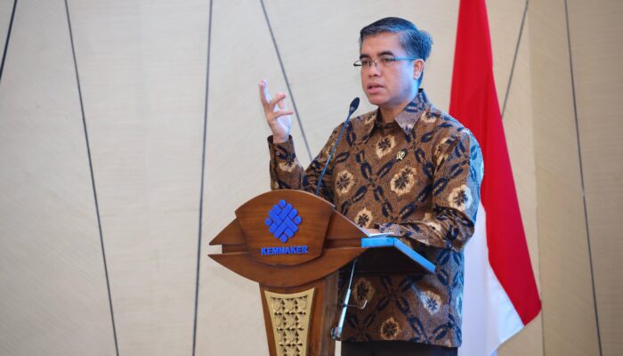 Profil Menaker Yassierli: Akademisi Ergonomi yang Menggerakkan Transformasi Ketenagakerjaan Indonesia