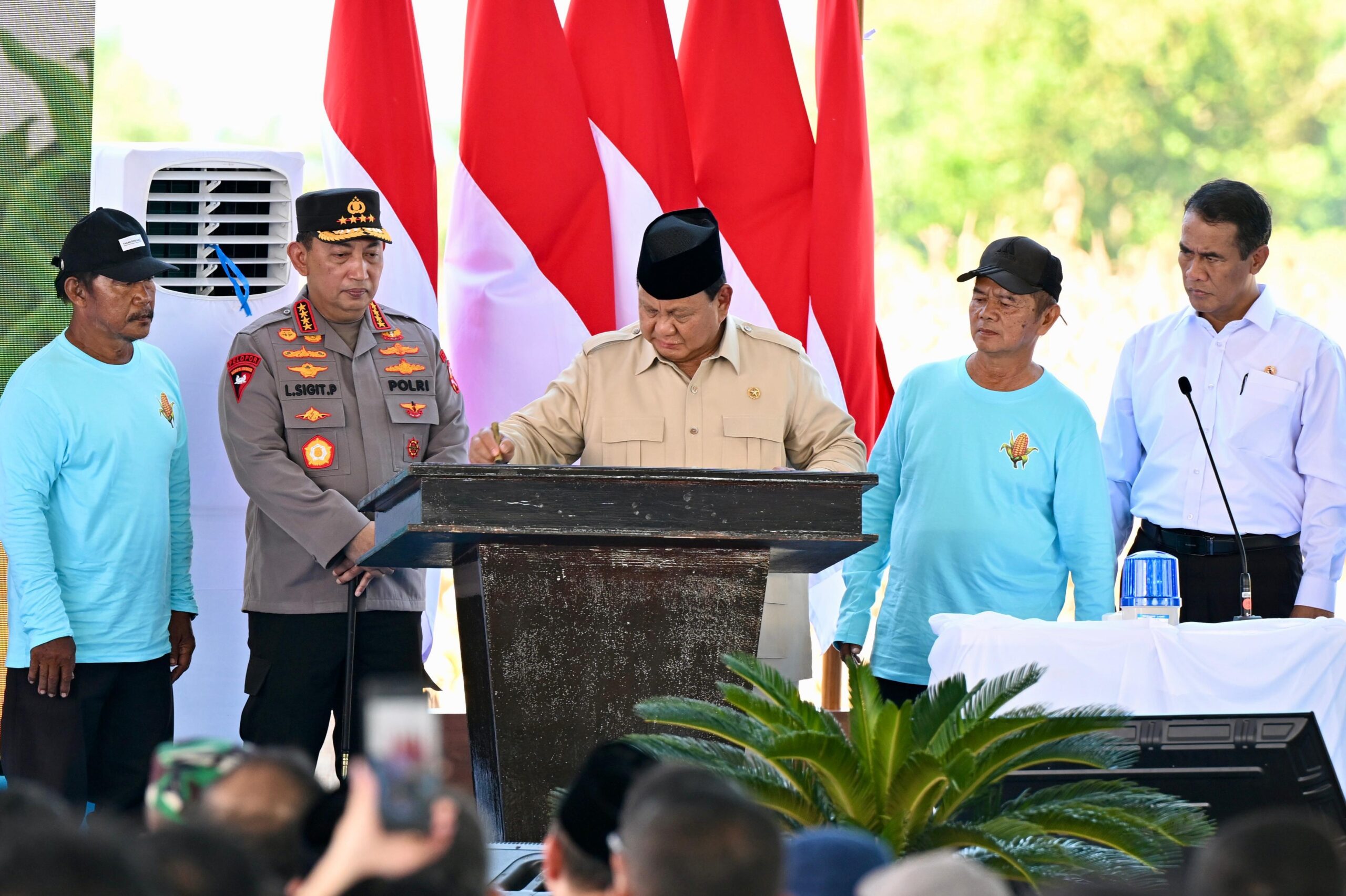 Presiden Prabowo Luncurkan Pembangunan 18 Gudang Polri dan Fasilitas Pengering Jagung