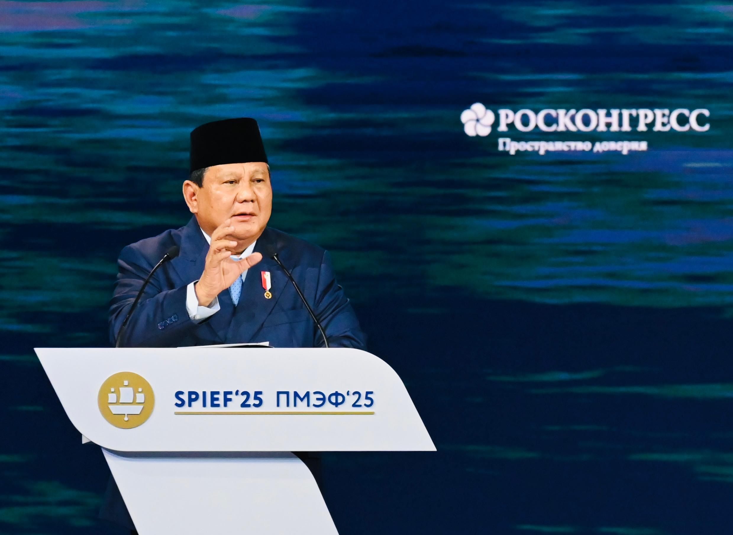 Presiden Prabowo Tegaskan Kebijakan Luar Negeri Bebas Aktif RI di SPIEF 2025