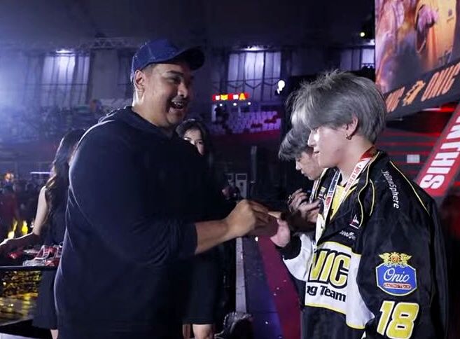 Menpora Dito Berikan Ucapan Selamat kepada Onic Esport atas Kemenangan di MPL ID Season 15