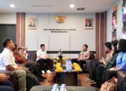 Wamenpora Taufik dan Bupati Tana Toraja Bahas Pengembangan Pemuda dan Olahraga Wamenpora Taufik dan Bupati Tana Toraja Bahas Pengembangan Pemuda dan Olahraga