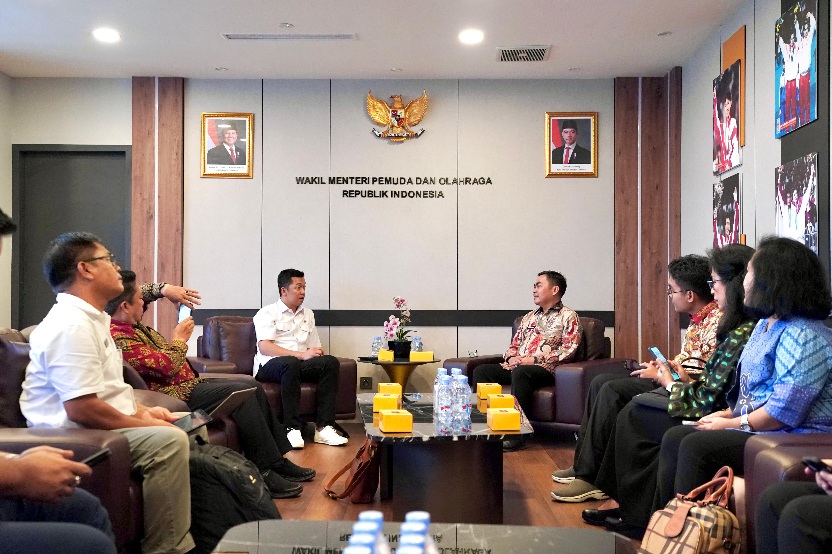 Wamenpora Taufik dan Bupati Tana Toraja Bahas Pengembangan Pemuda dan Olahraga
