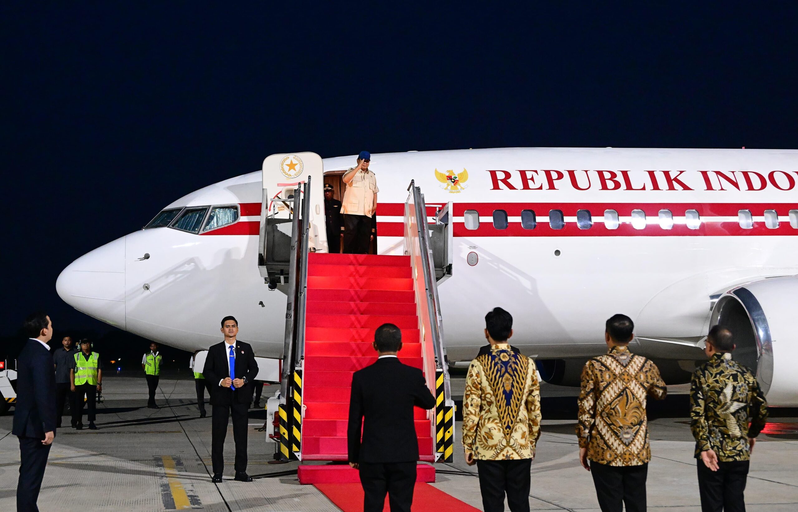 Kunjungan Kenegaraan: Presiden Prabowo Berangkat ke Singapura