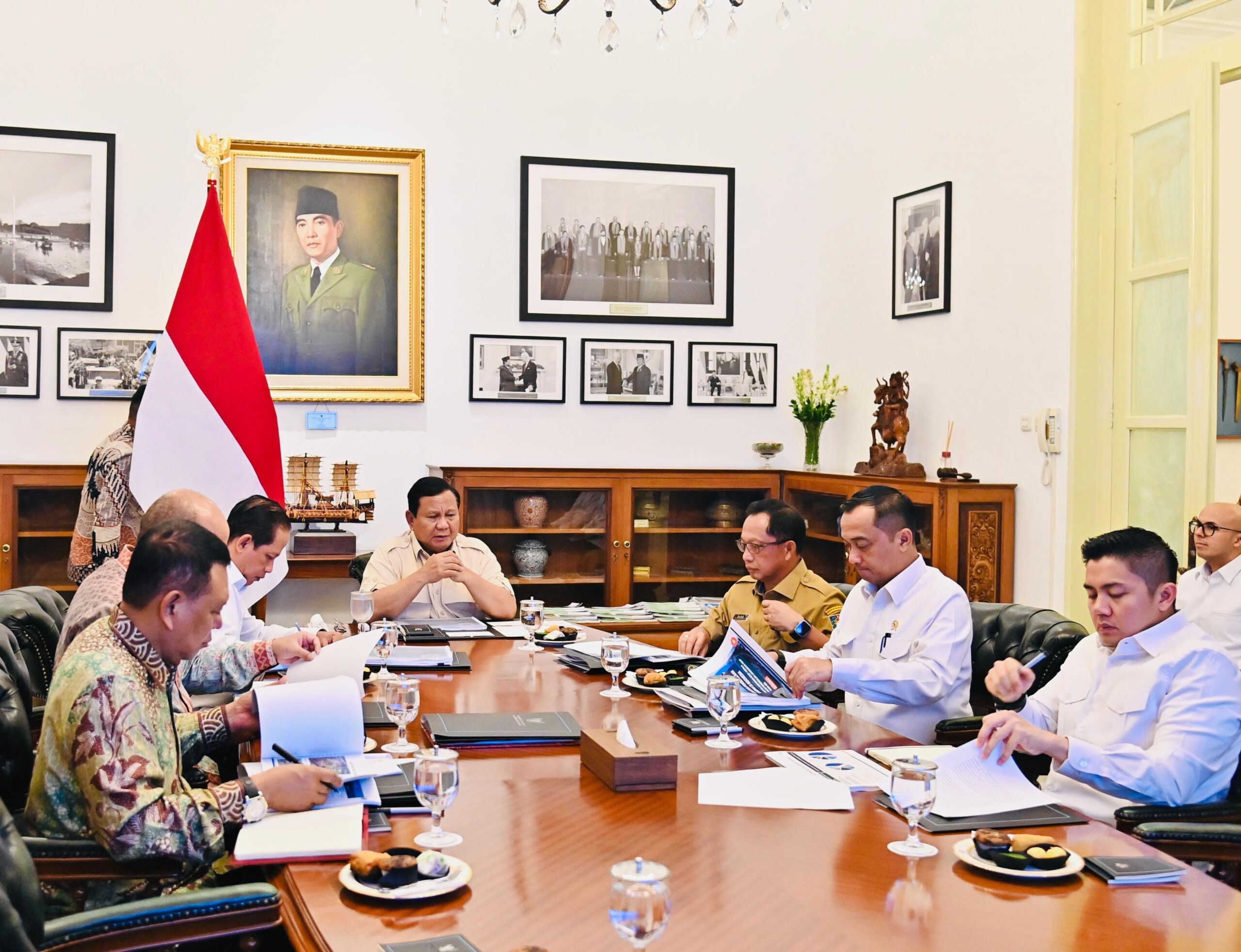 Prabowo Dorong Percepatan Pengelolaan Sampah dengan Skema Hulu-Hilir