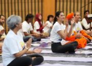 Peringatan 10 Tahun Hari Yoga Internasional: Kemenpora Tekankan Yoga Sebagai Jalan Keharmonisan Hidup Beyond Gerakan Fisik