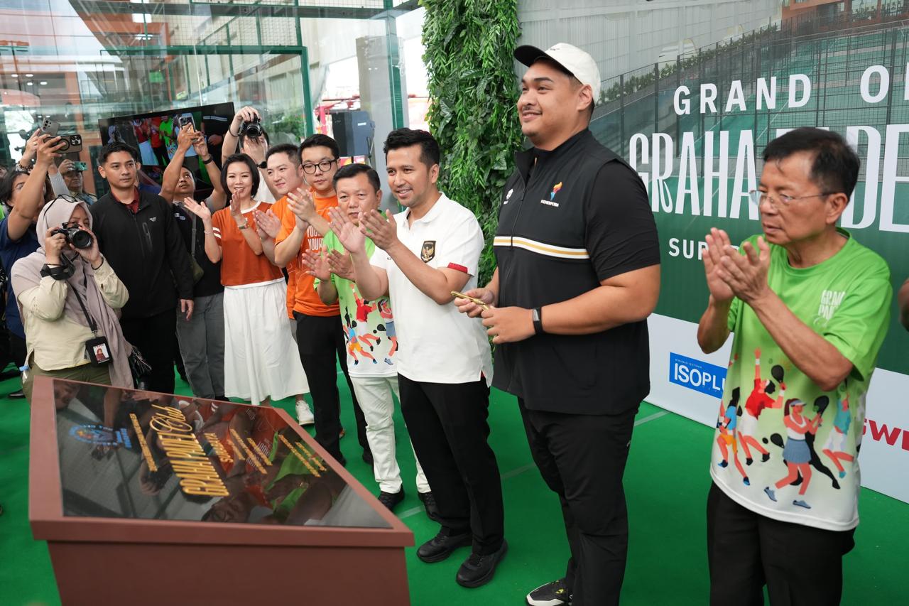 Graha Padel Club Surabaya Diresmikan, Menpora Dito Dorong Social Sport Demi Olahraga dan Hidup Sehat