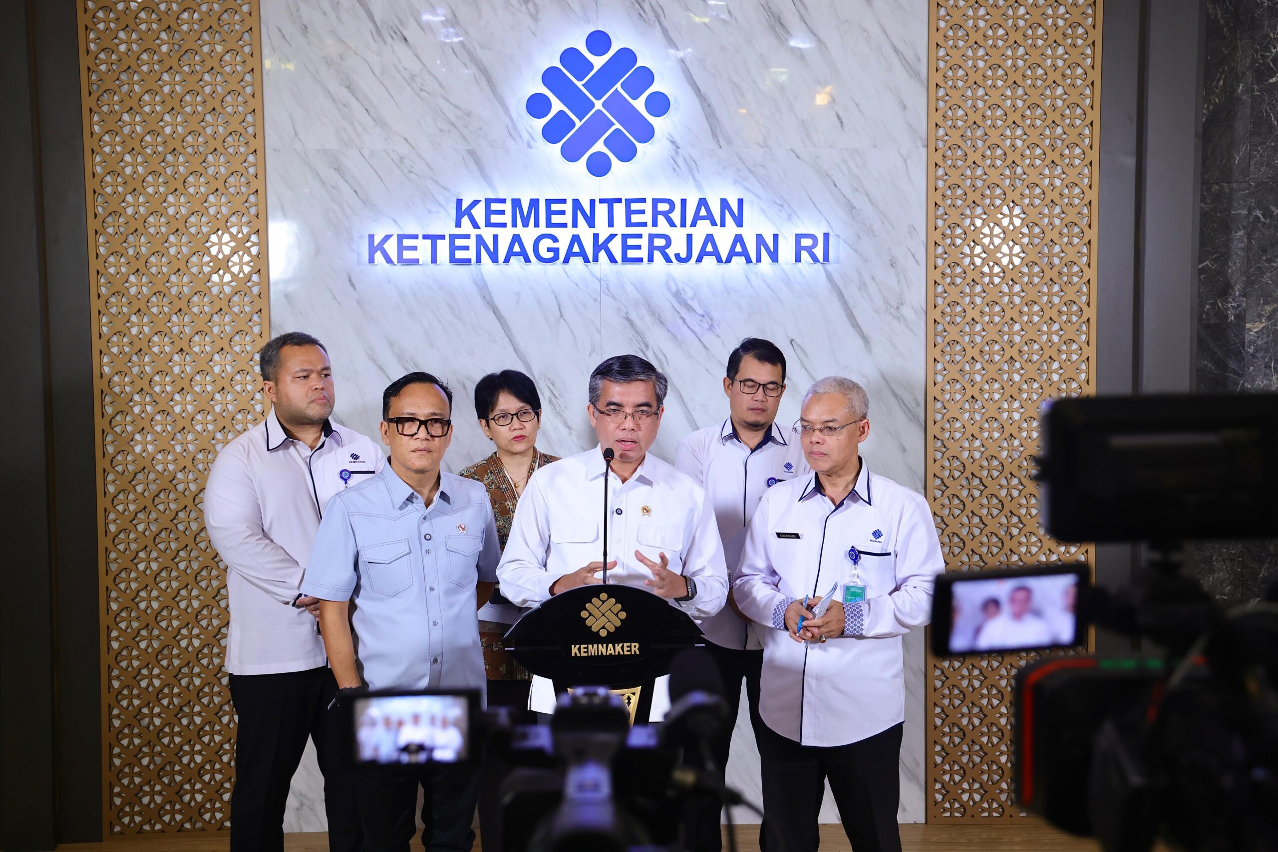 Pemerintah Sahkan BSU 2025: Ini Daftar Wilayah UMK Tertinggi dan Pekerja yang Berhak Dapat Bantuan
