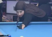 Tasyi Athasyia Bereaksi Emosional Soal Penilaian Main Biliar Tanpa Suami Tasyi Athasyia Bereaksi Emosional Soal Penilaian Main Biliar Tanpa Suami