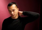 Nicholas Saputra Berperan Sebagai Juri dalam Pertandingan Wawasan Mahasiswa Nicholas Saputra Berperan Sebagai Juri dalam Pertandingan Wawasan Mahasiswa