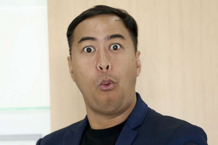 Kisah Viral: Pandji Pragiwaksono Buka-Bukaan Tentang Uang Pertama dari Ardi Bakrie di Usia SD