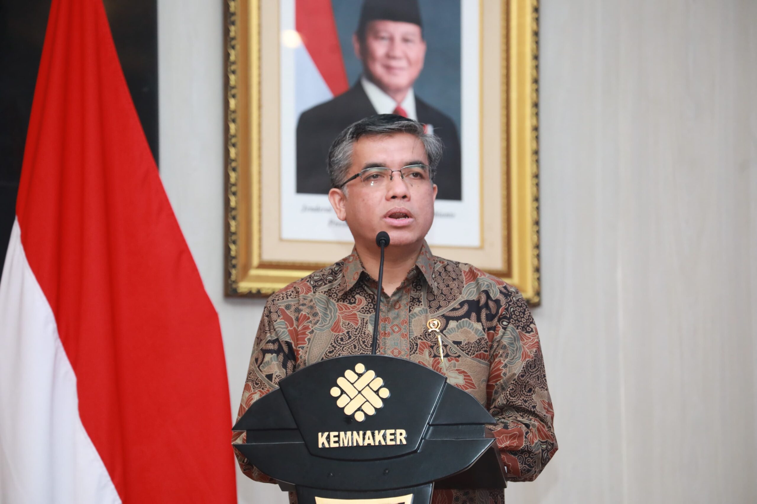 Kemnaker Tegaskan Komitmen Layanan Publik Bersih lewat Penandatanganan Pakta Integritas Nasional