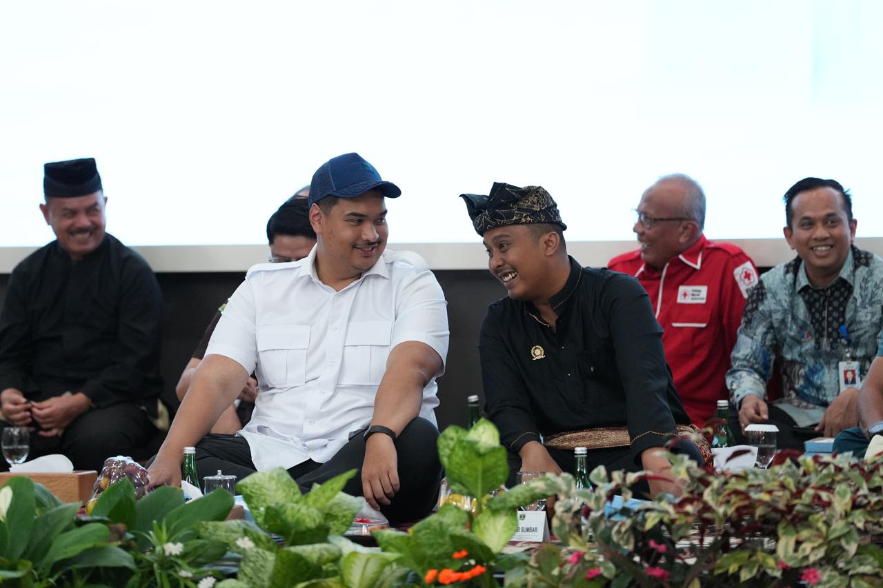 Menpora Dito Puji Sumbar Jadikan Pencak Silat Ekstrakurikuler Wajib