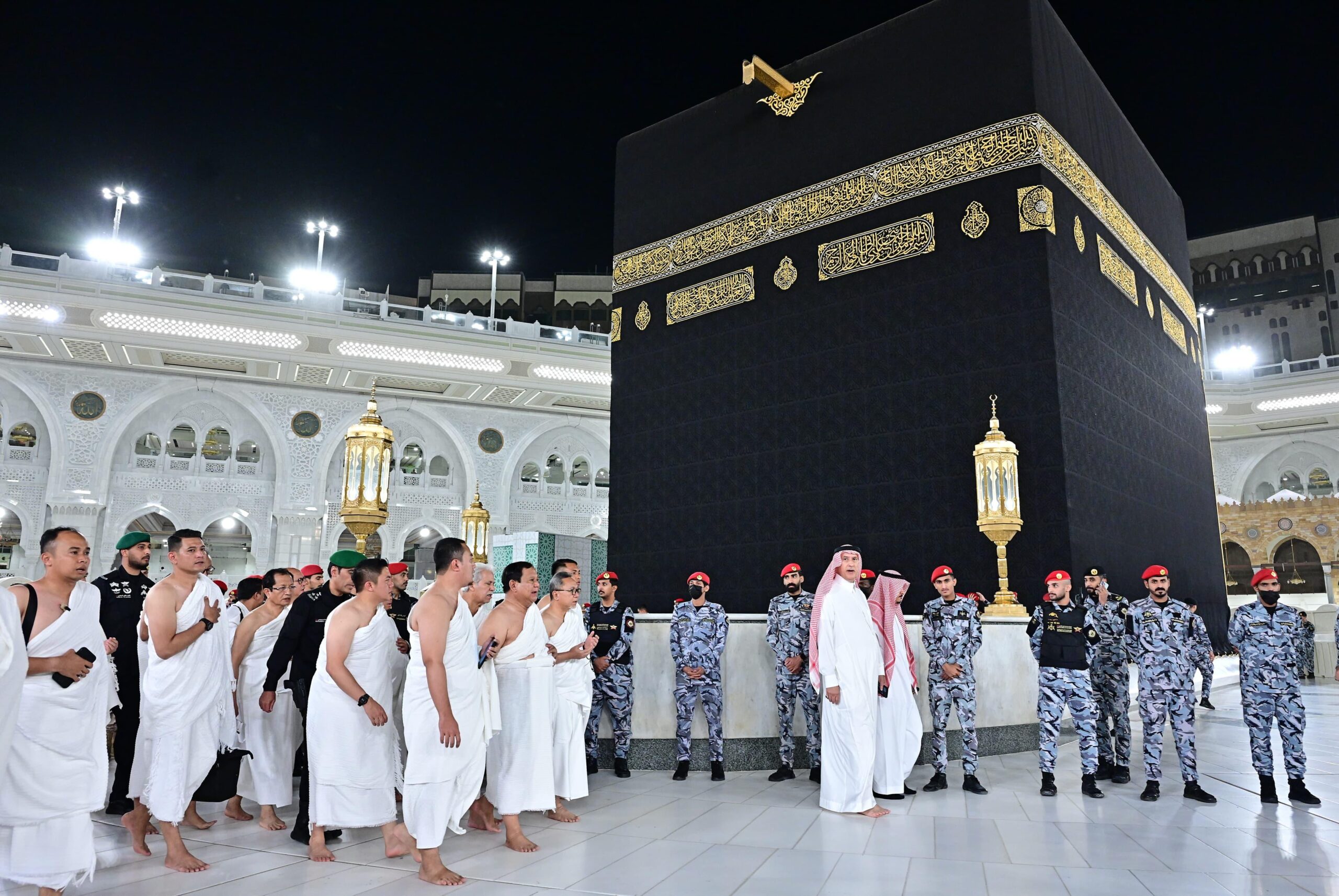 Presiden Prabowo Lakukan Umrah Saat Kunjungan Kenegaraan ke Arab Saudi