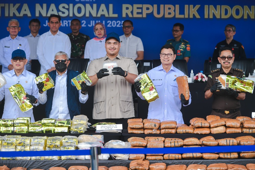 Generasi Muda Unggul: Kemenpora Berperang Melawan Narkoba