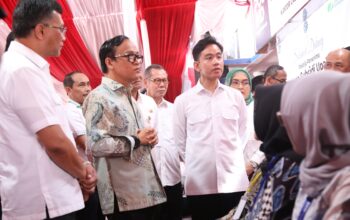 Wapres Gibran Tinjau Penyaluran BSU 2025 di Boyolali, 13,8 Juta Pekerja Sudah Terima Bantuan