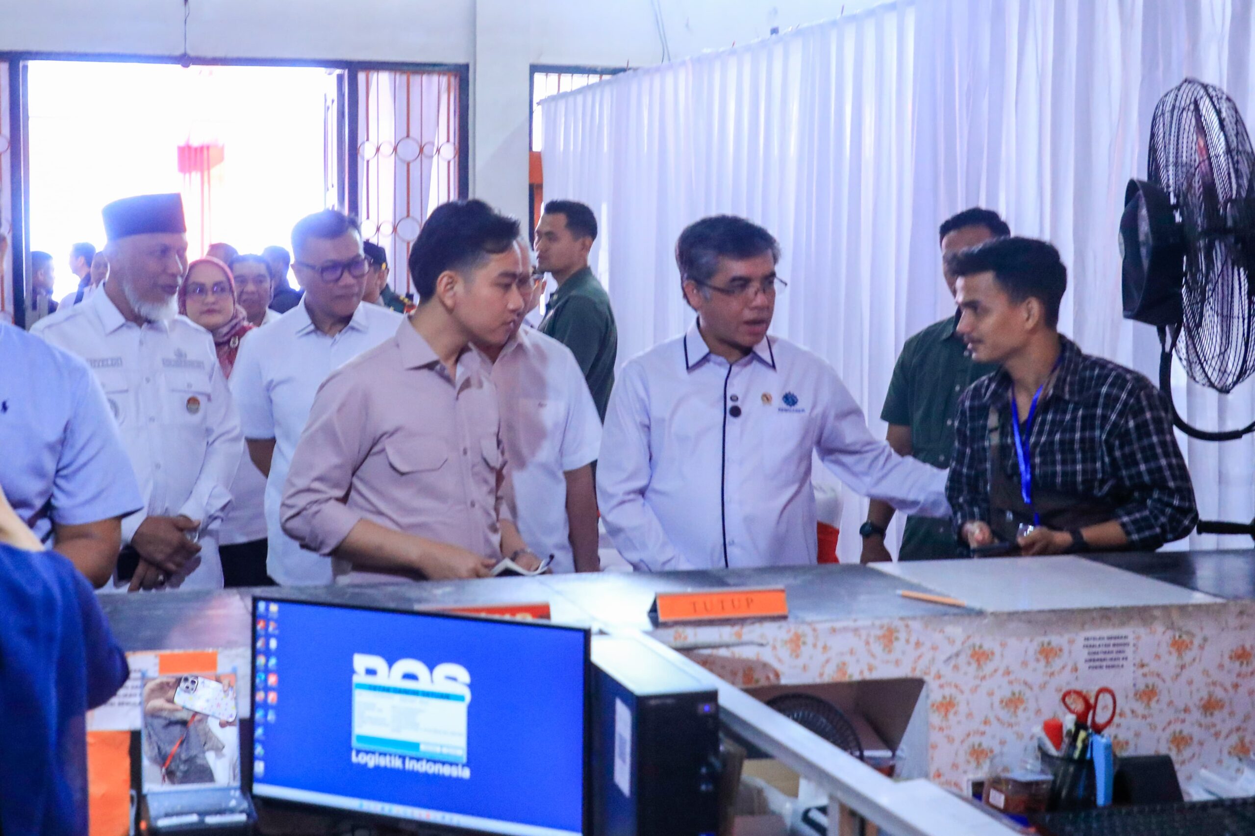 BSU 2025: Wapres Gibran Kawal Penyaluran Bantuan di Padang